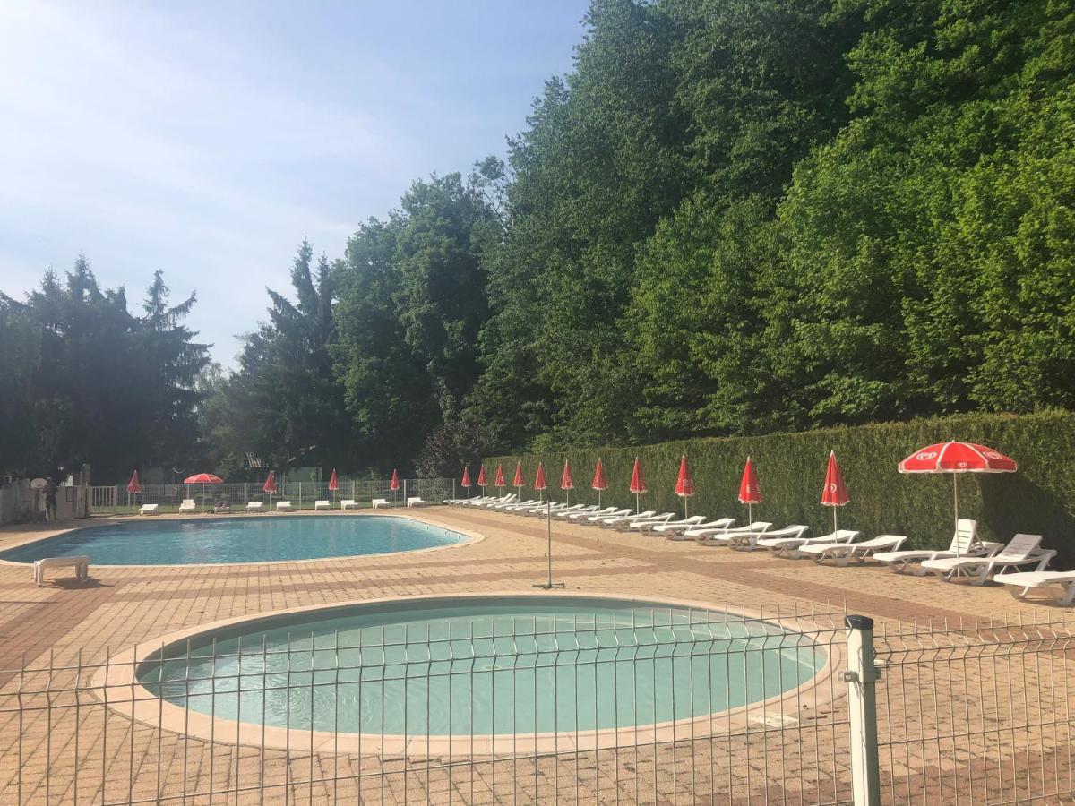 Camping Les Lupins Seppois-le-Bas Exteriör bild