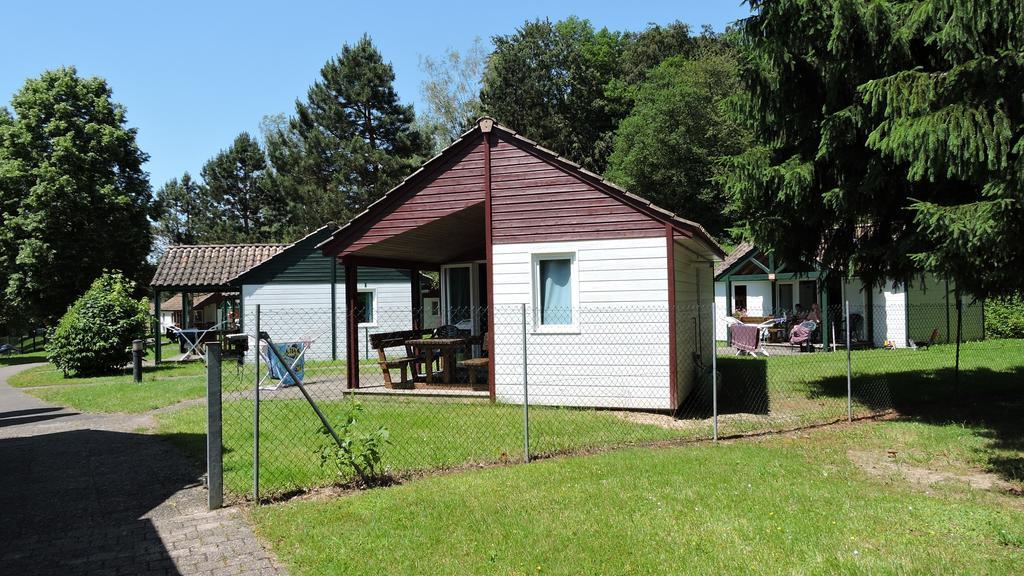 Camping Les Lupins Seppois-le-Bas Exteriör bild