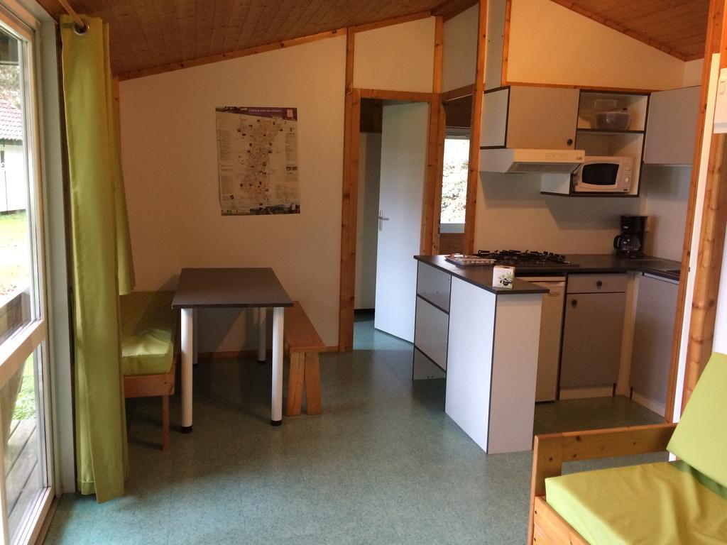 Camping Les Lupins Seppois-le-Bas Exteriör bild