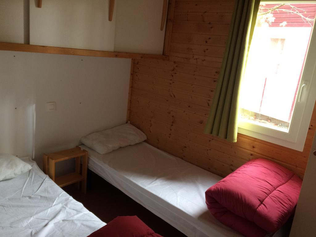 Camping Les Lupins Seppois-le-Bas Exteriör bild